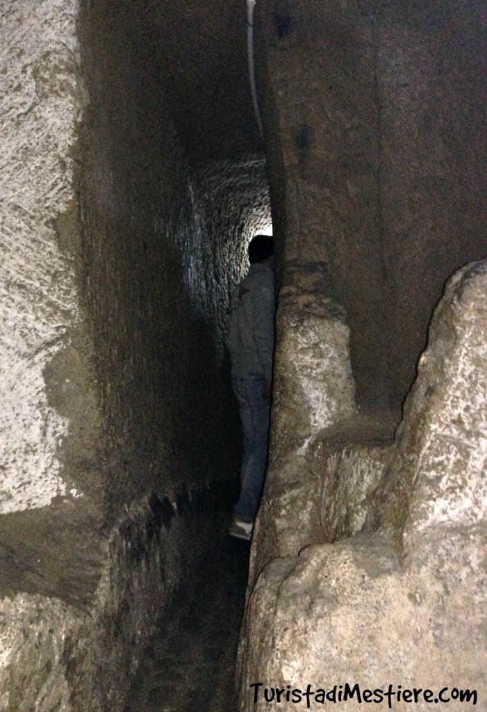 Napoli-Sotterranea-LAES-cunicolo