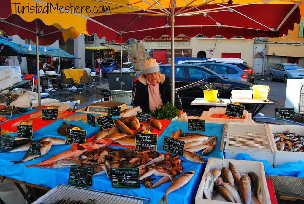 Mercato-del-pesce-Nizza