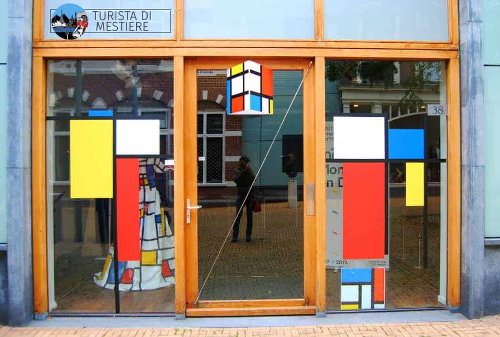 Mondrian-LAia