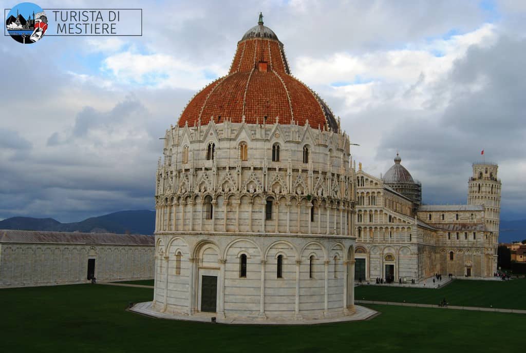 piazza-dei-miracoli-mura-di-pisa