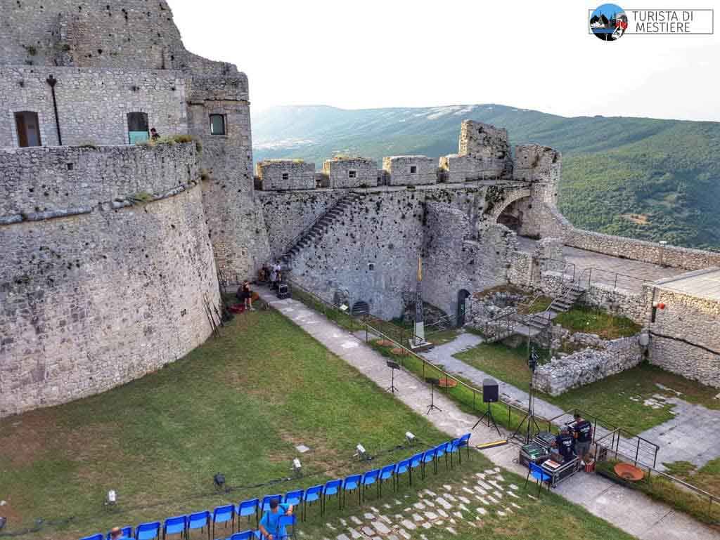 Unesco-Festival-Experience-Monte-SantAngelo-castello-esterno-