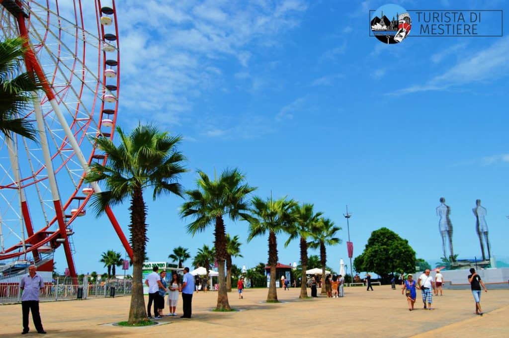 Cosa vedere Batumi ruota panoramica ali nino