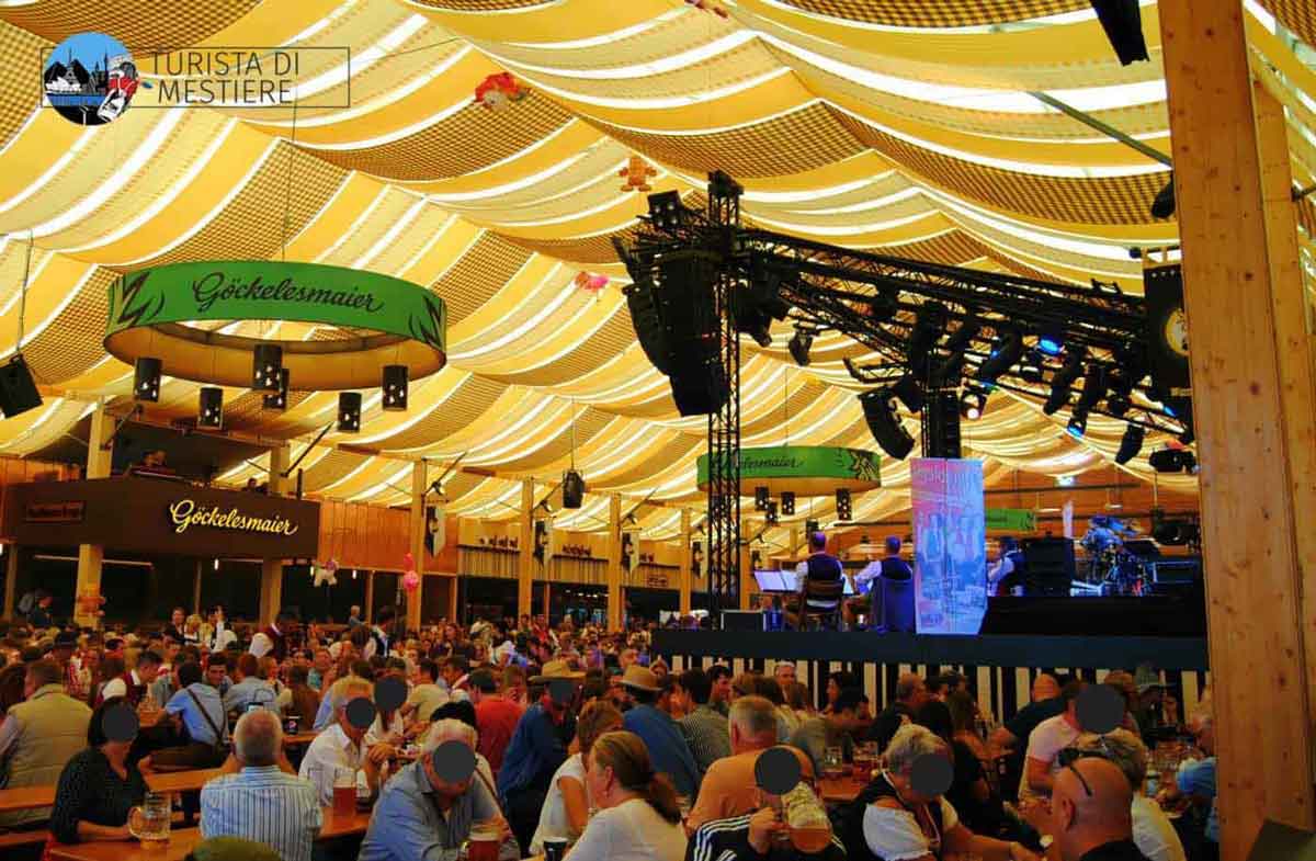 festa-birra-Stoccarda-Cannstatter-Volksfest-