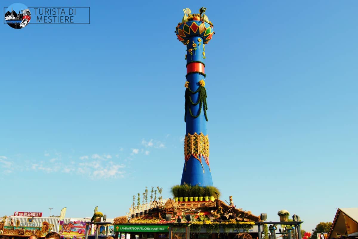 festa-birra-Stoccarda-Cannstatter-Volksfest-albero
