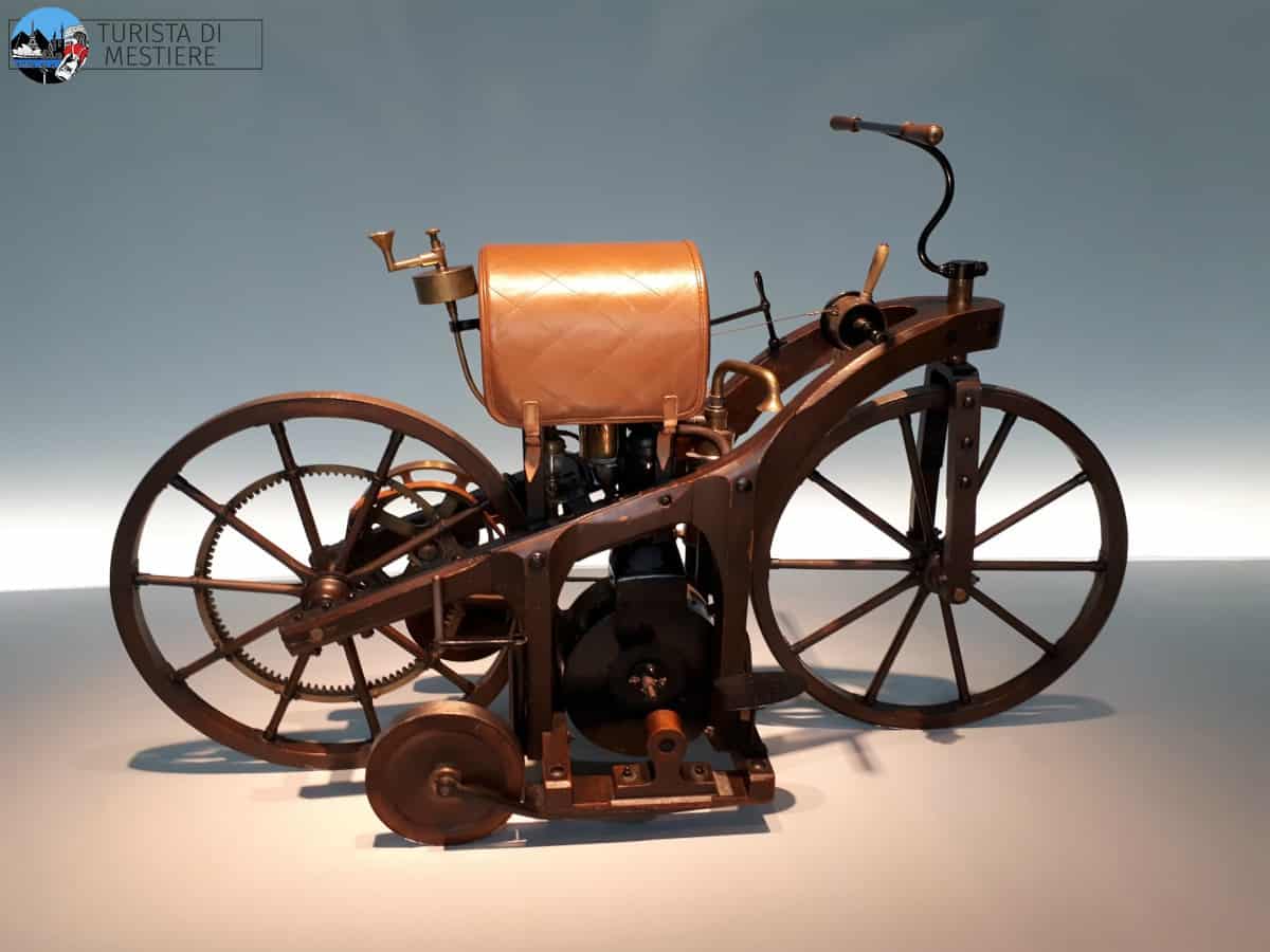 Museo-Mercedes-Benz-Reitrad