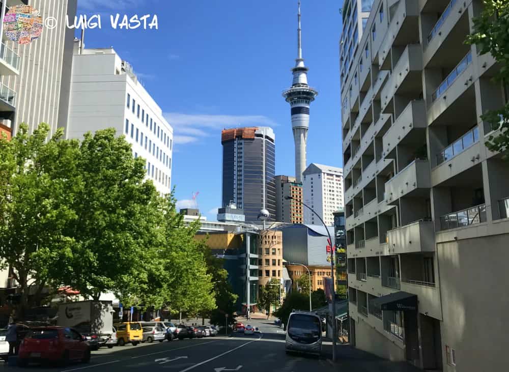Viaggio-Nuova-Zelanda-15-giorni-Sky-Tower-Auckland