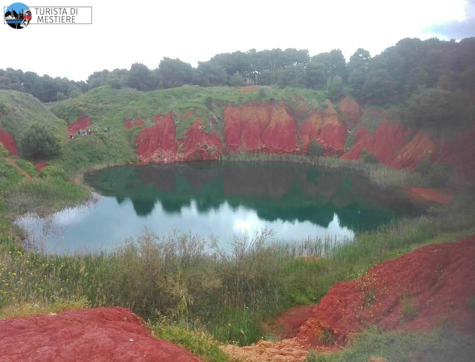 Via-Francigena-del-Sud-lago-di-bauxite