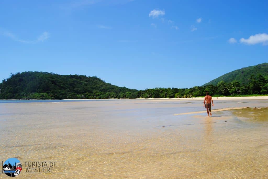 spiaggia-mahe-port-glaud