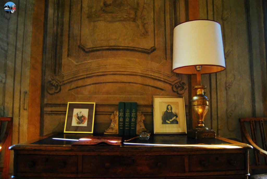 dormire-in-un-museo-italia-Casa-Guidi-studio-di-Robert
