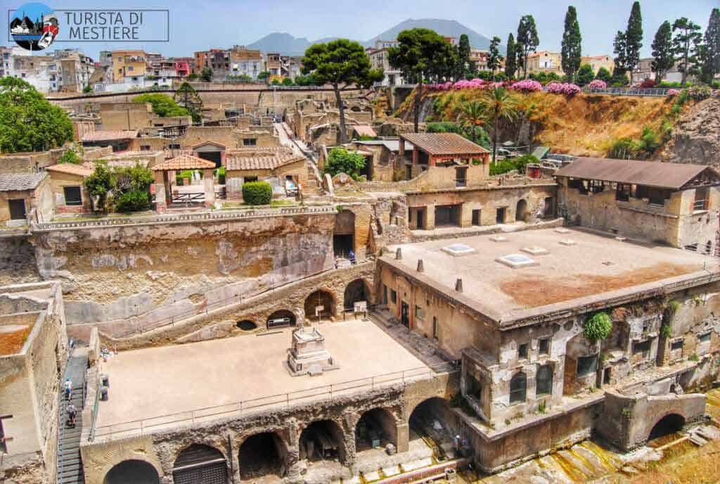 Visita-Ercolano-panorama-scavi-