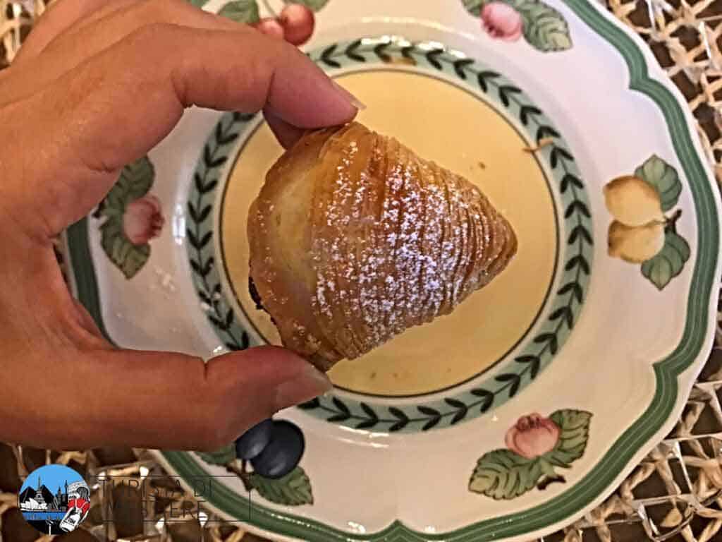 Dove-dormire-Caserta-vicino-alla-reggia-sfogliatella-