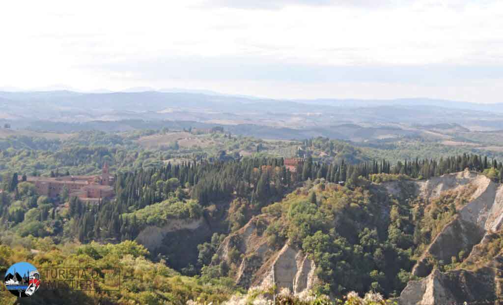 Cosa-vedere-Asciano-Monte-Oliveto-Calanchi