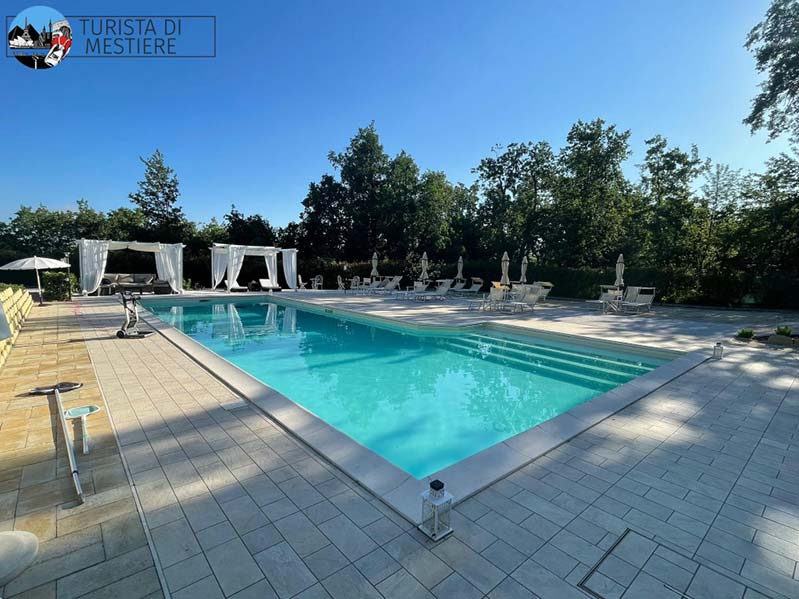 La piscina del B&B La Quercia