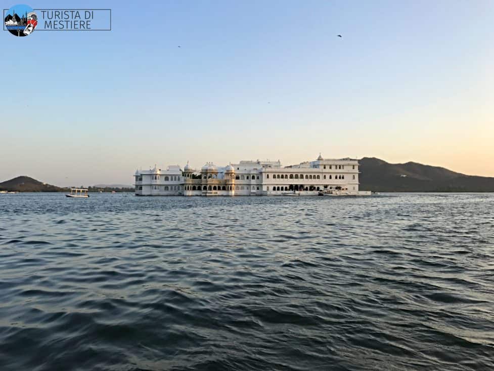 crociera-lago-pichola-UDAIPUR