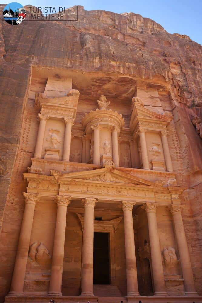 Petra-Tesoro