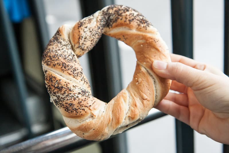 Cosa-mangiare-a-Cracovia-obwarzanek
