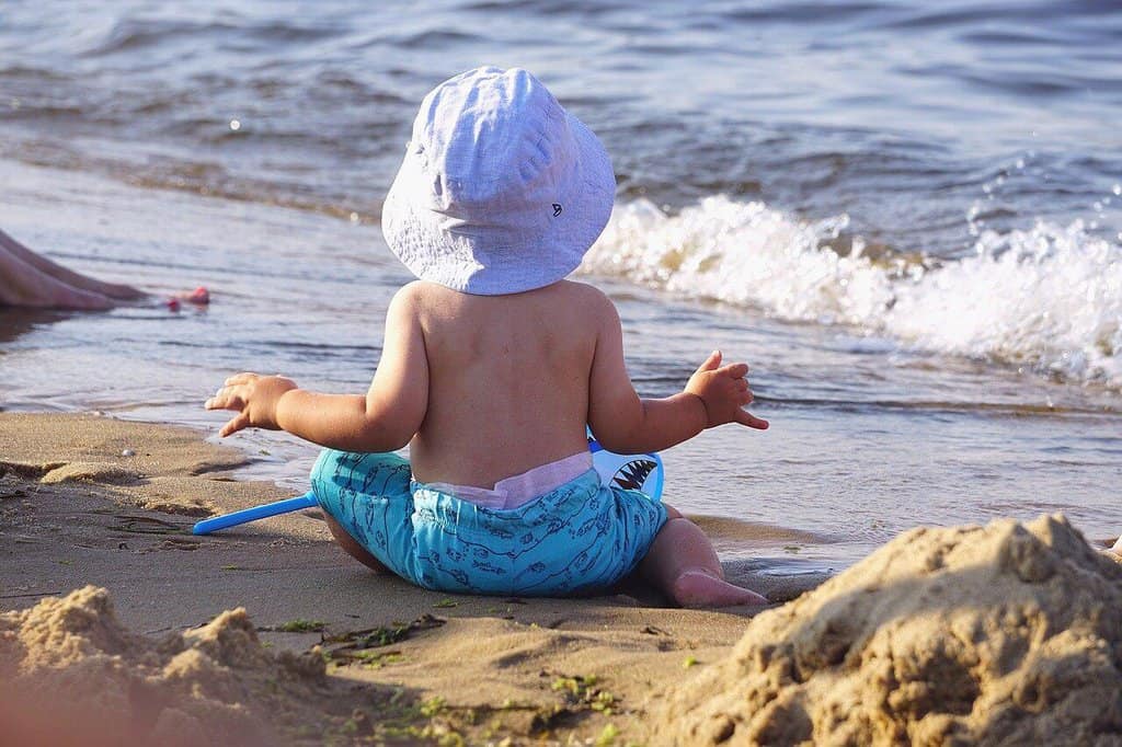 Bambino in vacanza