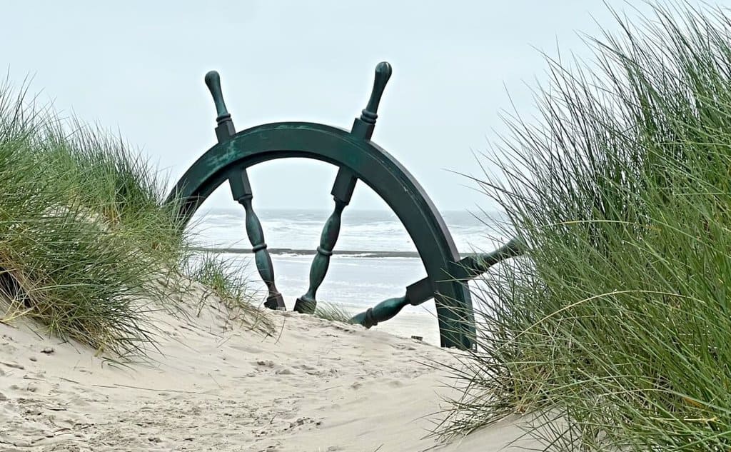 triennale-beaufort-The-Navigator-Monument