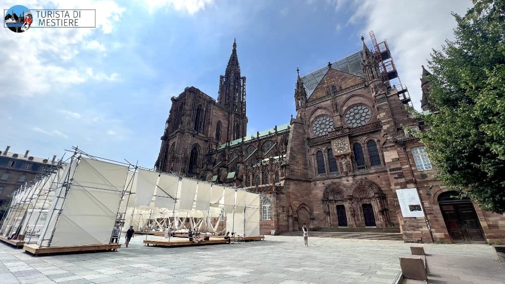 installazione-strasburgo-capitale-mondiale-libro-unesco