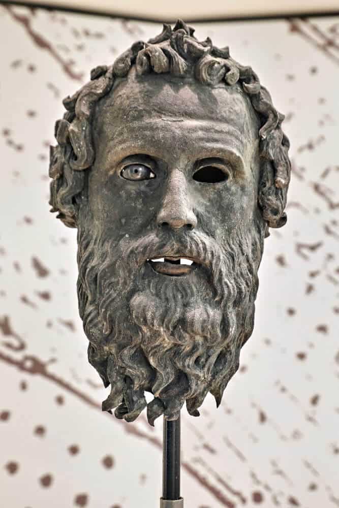 bronzi punta serrone brindisi