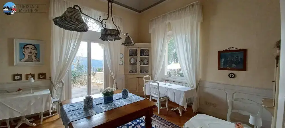 sala-colazioni-villa-la-moresca