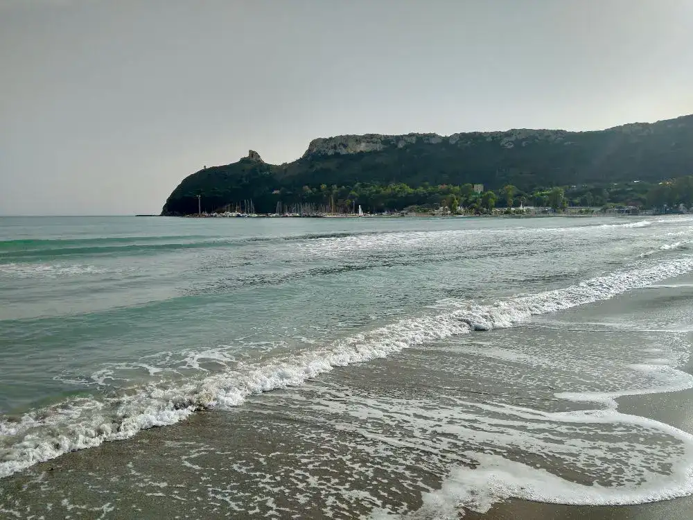 Sella del diavolo dal lungomare del poetto